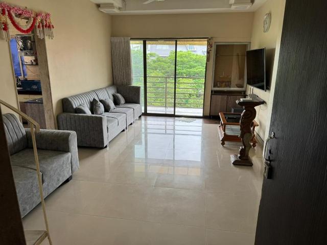 2 BHK Apartment in Navrangpura for rent Ahmedabad. The reference number is 20474395