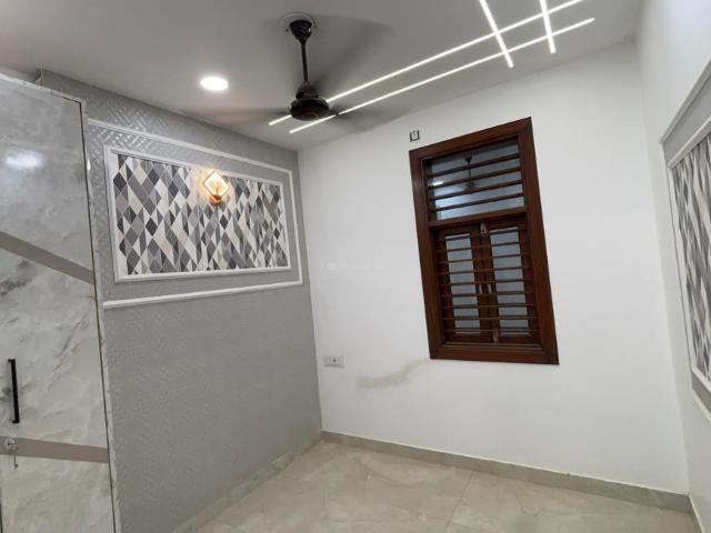 2 BHK Apartment in Nawada for resale New Delhi. The reference number is 20597999