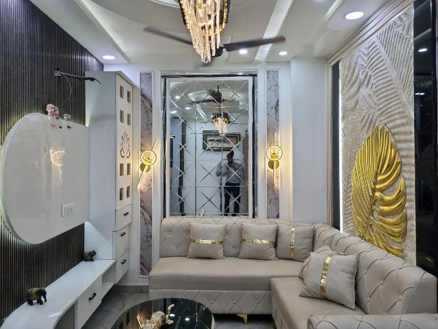 2 BHK Apartment in Nawada for resale New Delhi. The reference number is 20754112