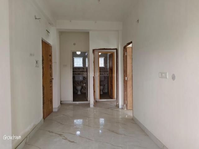 2 BHK Apartment in Nayabad for resale Kolkata. The reference number is 19364862