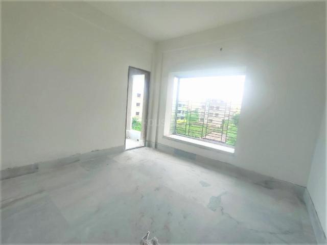2 BHK Apartment in Nayabad for resale Kolkata. The reference number is 20439276
