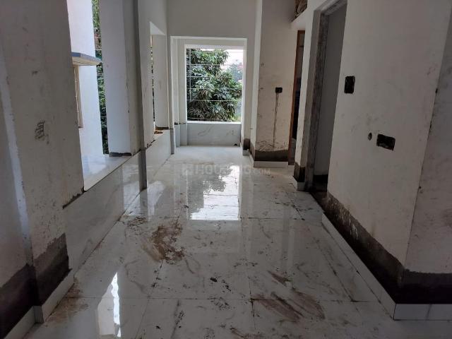 2 BHK Apartment in Nayabad for resale Kolkata. The reference number is 20137396