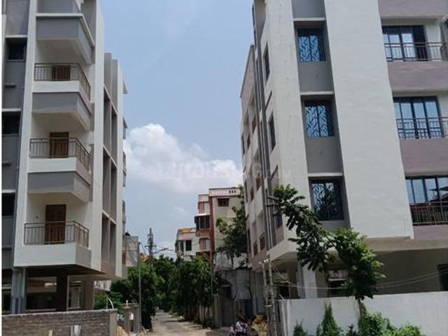 2 BHK Apartment in Nayabad for resale Kolkata. The reference number is 20337372