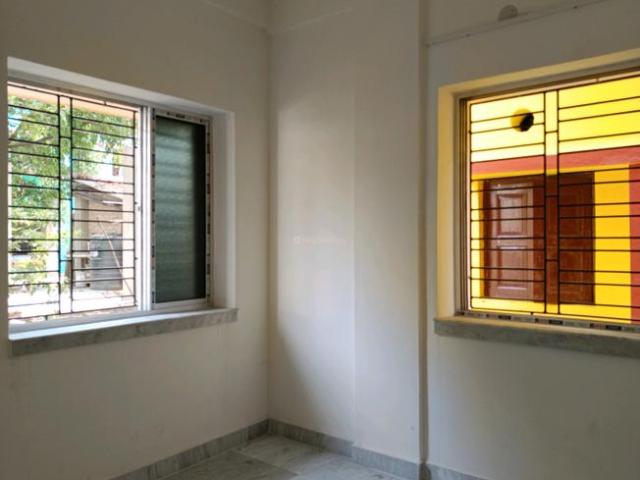 2 BHK Apartment in Naktala for rent Kolkata. The reference number is 14314815