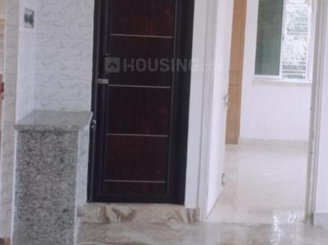 2 BHK Apartment in Naktala for resale Kolkata. The reference number is 18850374