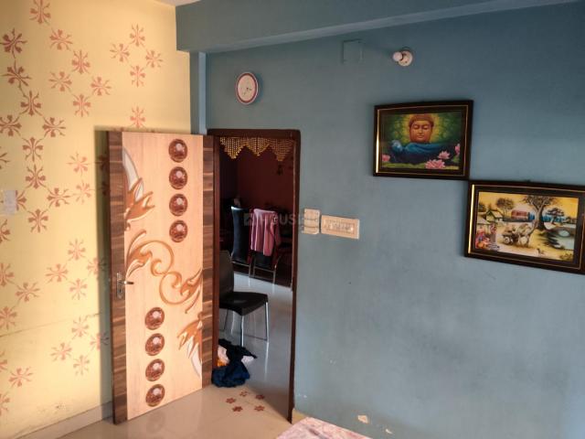 2 BHK Apartment in Naktala for resale Kolkata. The reference number is 19877441