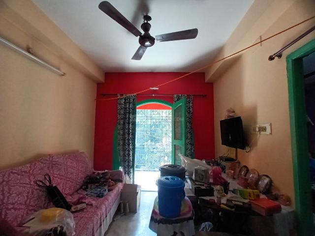 2 BHK Apartment in Naktala for resale Kolkata. The reference number is 19245216