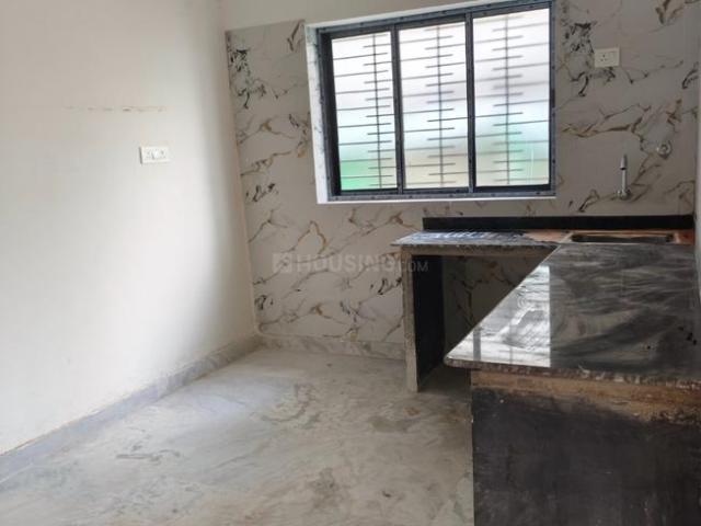 2 BHK Apartment in Naktala for resale Kolkata. The reference number is 20403930