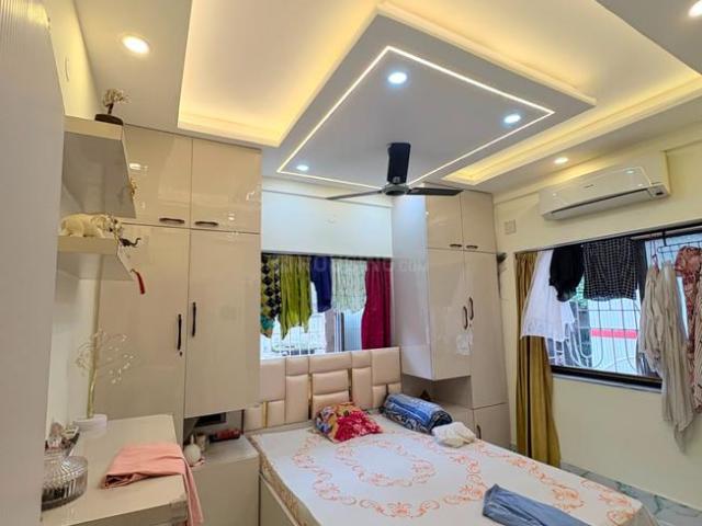 2 BHK Apartment in Naktala for resale Kolkata. The reference number is 20685360