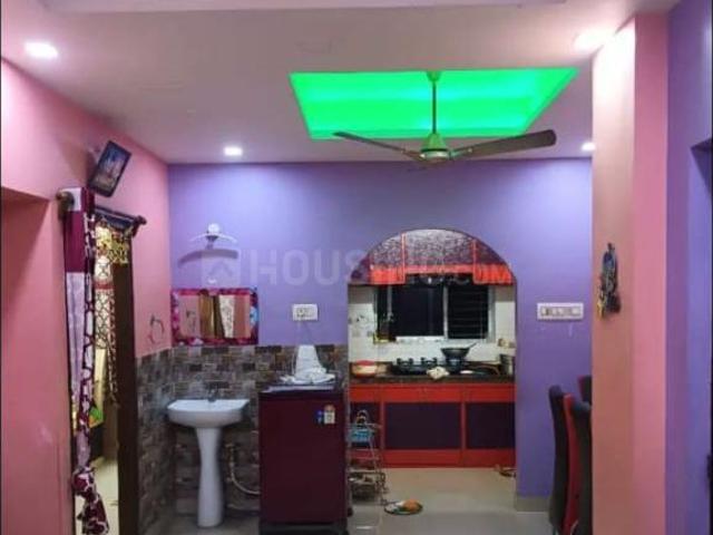 2 BHK Apartment in Naktala for resale Kolkata. The reference number is 20062532