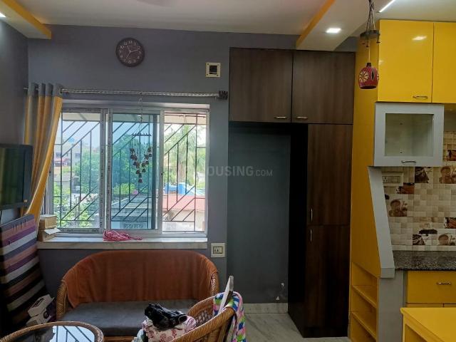 2 BHK Apartment in Naktala for resale Kolkata. The reference number is 20107305