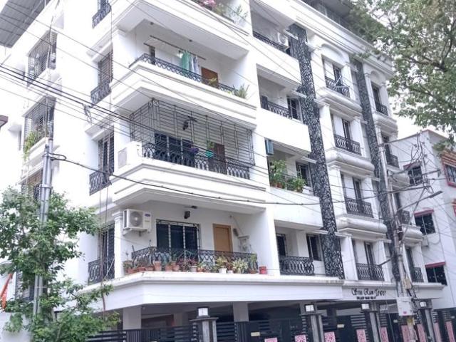 2 BHK Apartment in Naktala for resale Kolkata. The reference number is 20135079