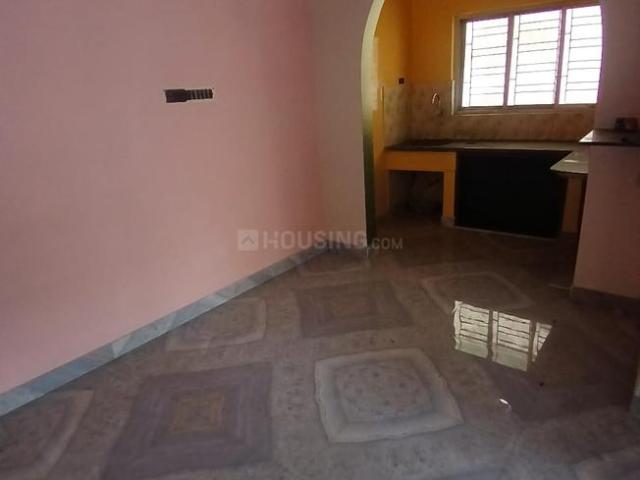2 BHK Apartment in Naktala for resale Kolkata. The reference number is 20195727