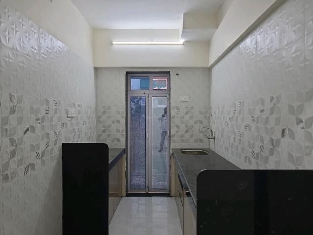 2 BHK Apartment in Nalasopara West for resale Nala Sopara. The reference number is 18805108