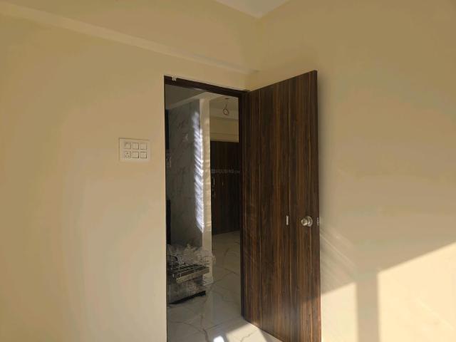 2 BHK Apartment in Nalasopara West for resale Nala Sopara. The reference number is 20301378