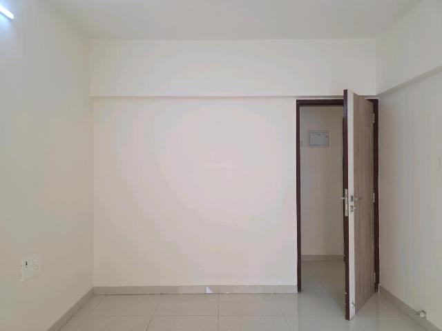 2 BHK Apartment in Nalasopara West for resale Nala Sopara. The reference number is 20378352