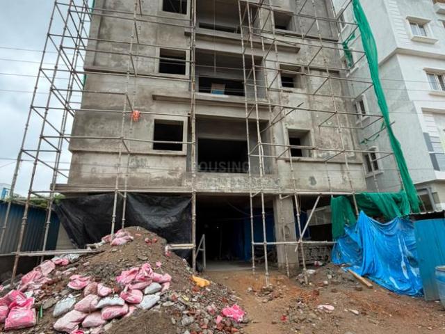 2 BHK Apartment in Nallagandla for resale Hyderabad. The reference number is 20723417