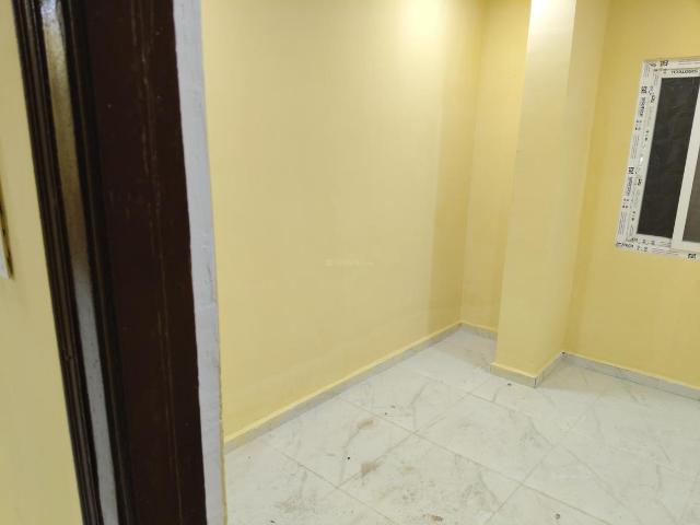 2 BHK Apartment in Nallakunta for rent Hyderabad. The reference number is 18561647