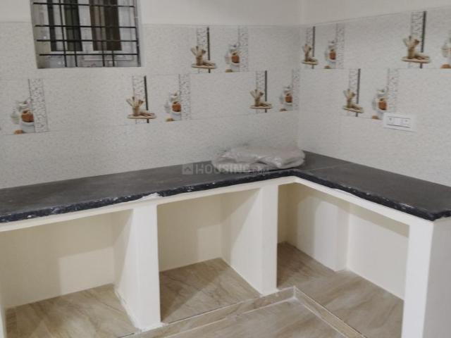2 BHK Apartment in Nallakunta for rent Hyderabad. The reference number is 19199658