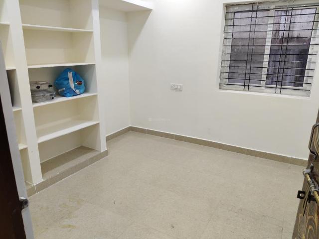 2 BHK Apartment in Nallakunta for resale Hyderabad. The reference number is 18954005