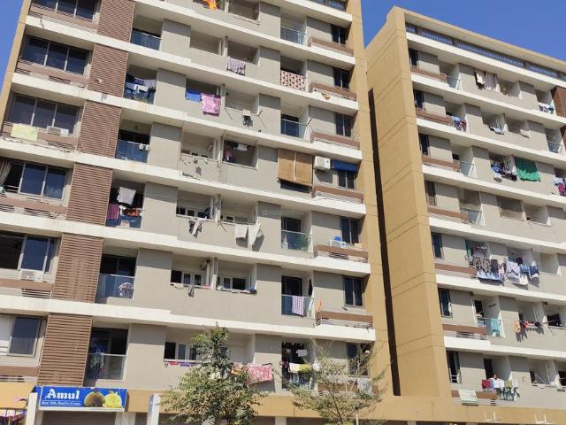2 BHK Apartment in Nana Chiloda for resale Ahmedabad. The reference number is 20986868