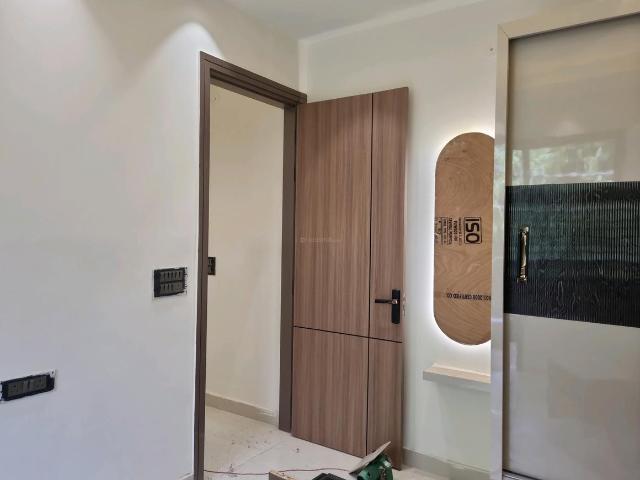 2 BHK Apartment in Nangli Sakrawati for resale New Delhi. The reference number is 20496927