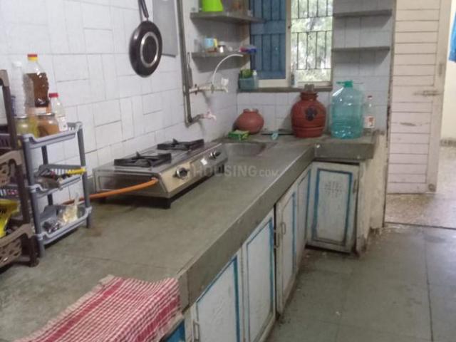 2 BHK Apartment in Naranpura for rent Ahmedabad. The reference number is 20682451