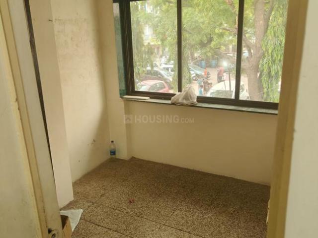 2 BHK Apartment in Naranpura for rent Ahmedabad. The reference number is 20747956
