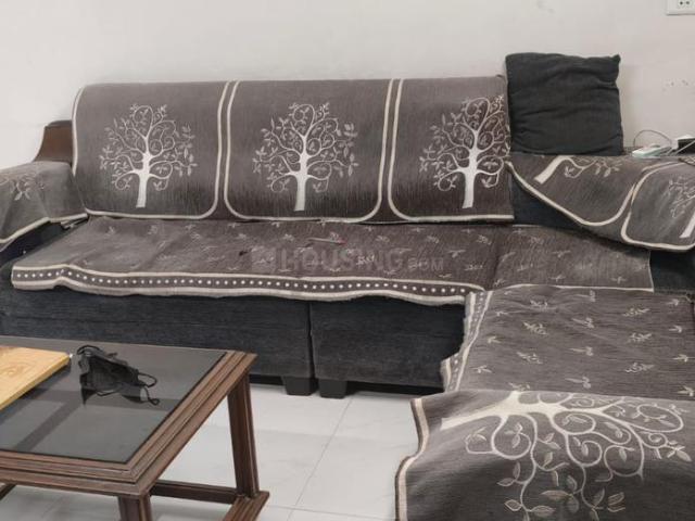 2 BHK Apartment in Naranpura for rent Ahmedabad. The reference number is 20923341