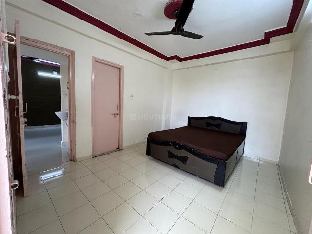 2 BHK Apartment in Naranpura for resale Ahmedabad. The reference number is 19057285