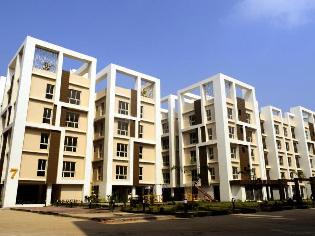 2 BHK Apartment in Narendrapur for resale Kolkata. The reference number is 20609225
