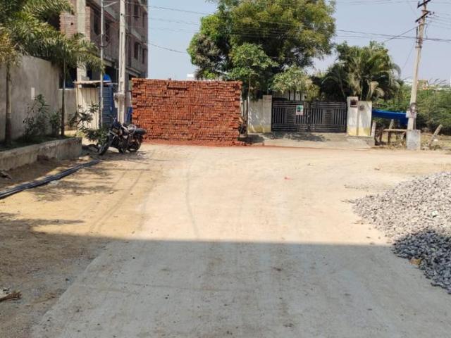 2 BHK Apartment in Narsingi for resale Hyderabad. The reference number is 16703295