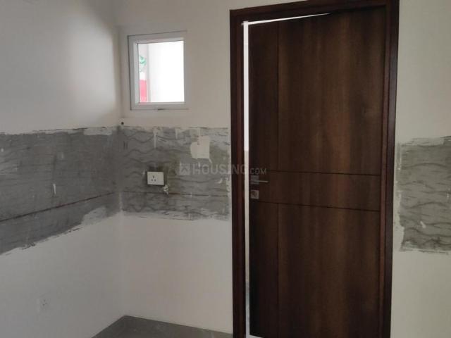 2 BHK Apartment in Narsingi for resale Hyderabad. The reference number is 18633485