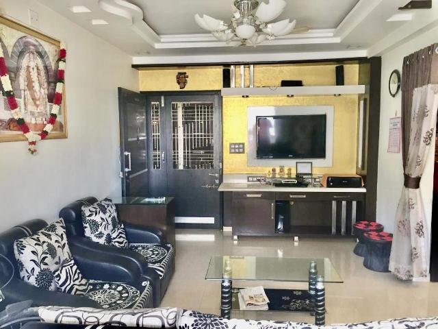 2 BHK Apartment in New Alkapuri for rent Vadodara. The reference number is 16906433