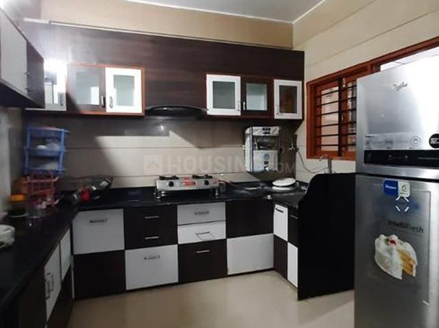 2 BHK Apartment in New Alkapuri for rent Vadodara. The reference number is 17374319