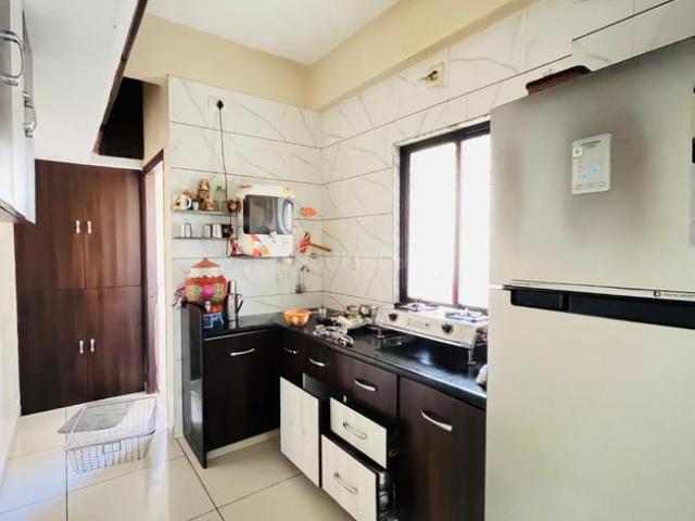 2 BHK Apartment in New Ranip for rent Ahmedabad. The reference number is 18527758