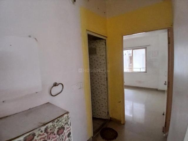 2 BHK Apartment in New Ranip for rent Ahmedabad. The reference number is 19861807