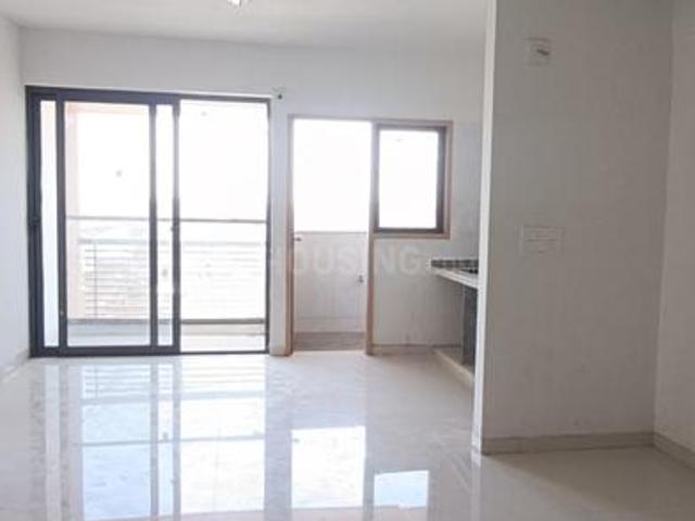 2 BHK Apartment in New Ranip for rent Ahmedabad. The reference number is 19923542