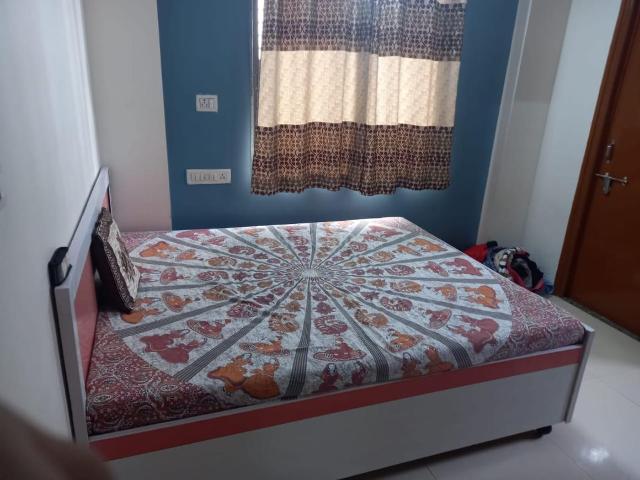 2 BHK Apartment in New Ranip for resale Ahmedabad. The reference number is 17999386
