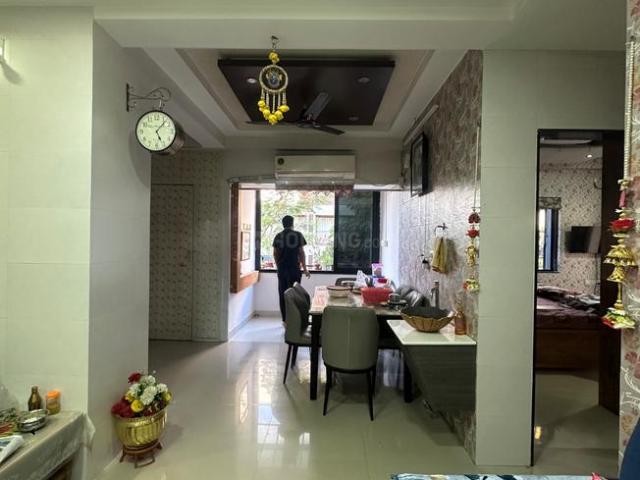 2 BHK Apartment in New Ranip for resale Ahmedabad. The reference number is 19058611