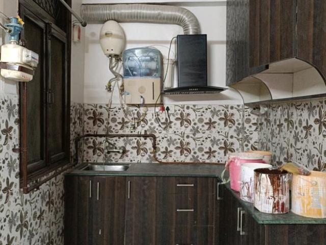 2 BHK Apartment in Neb Sarai for rent New Delhi. The reference number is 18905613