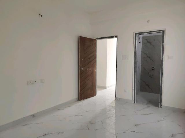 2 BHK Apartment in Neknampur for resale Hyderabad. The reference number is 20736719