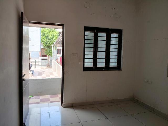 2 BHK Apartment in Nikol for rent Ahmedabad. The reference number is 20357370
