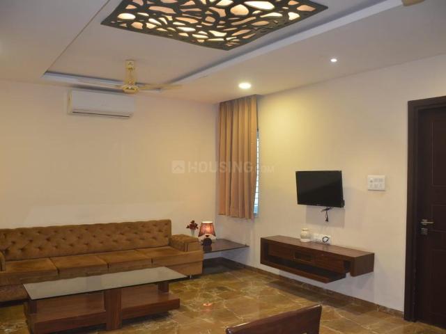 2 BHK Apartment in Nipania for rent Indore. The reference number is 19940550
