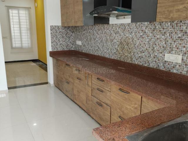 2 BHK Apartment in Nipania for resale Indore. The reference number is 20791749