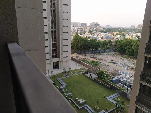 2 BHK Apartment in South Bopal for rent Ahmedabad. The reference number is 20569434