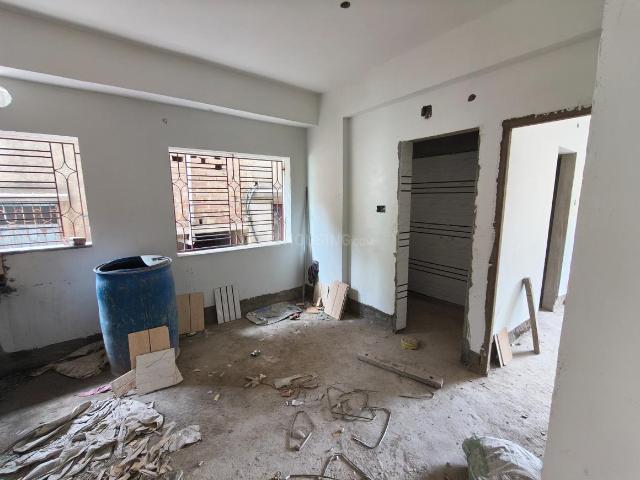 2 BHK Apartment in South Dum Dum for resale Kolkata. The reference number is 19907851