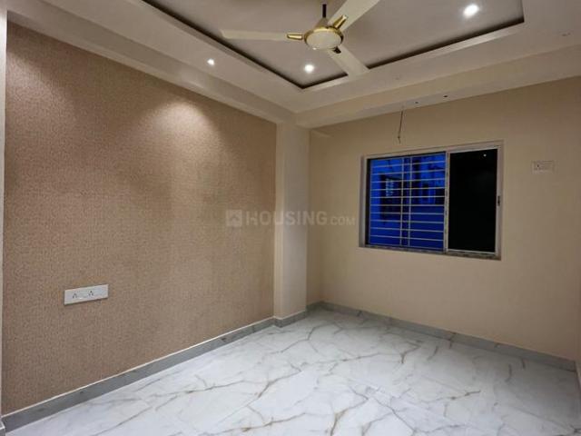 2 BHK Apartment in South Dum Dum for resale Kolkata. The reference number is 20533760