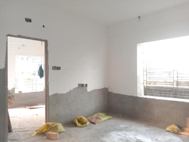 2 BHK Apartment in South Dum Dum for resale Kolkata. The reference number is 20093571