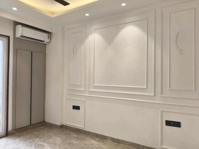 2 BHK Apartment in Southern Peripheral Road for rent Gurgaon. The reference number is 18575621